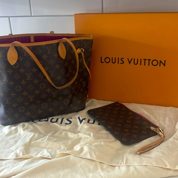 The Neverfull PM tote with fuchsia interior - Picture 1 of 15